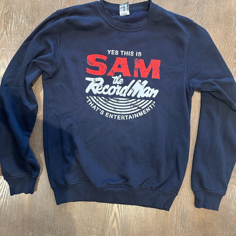 Graphic sweatshirt Sam the Record Man Canadiana size small unisex